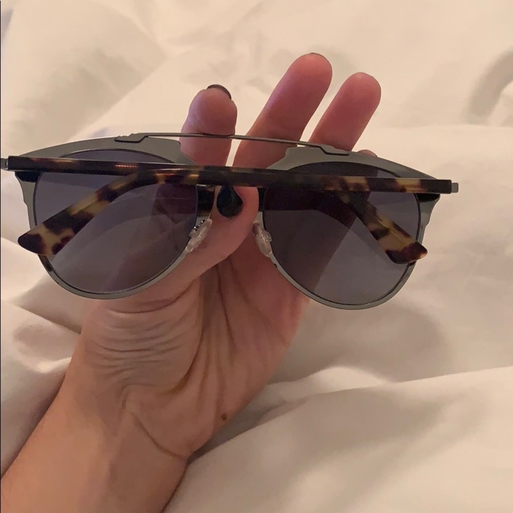 Sunglasses - Picture 2 of 3
